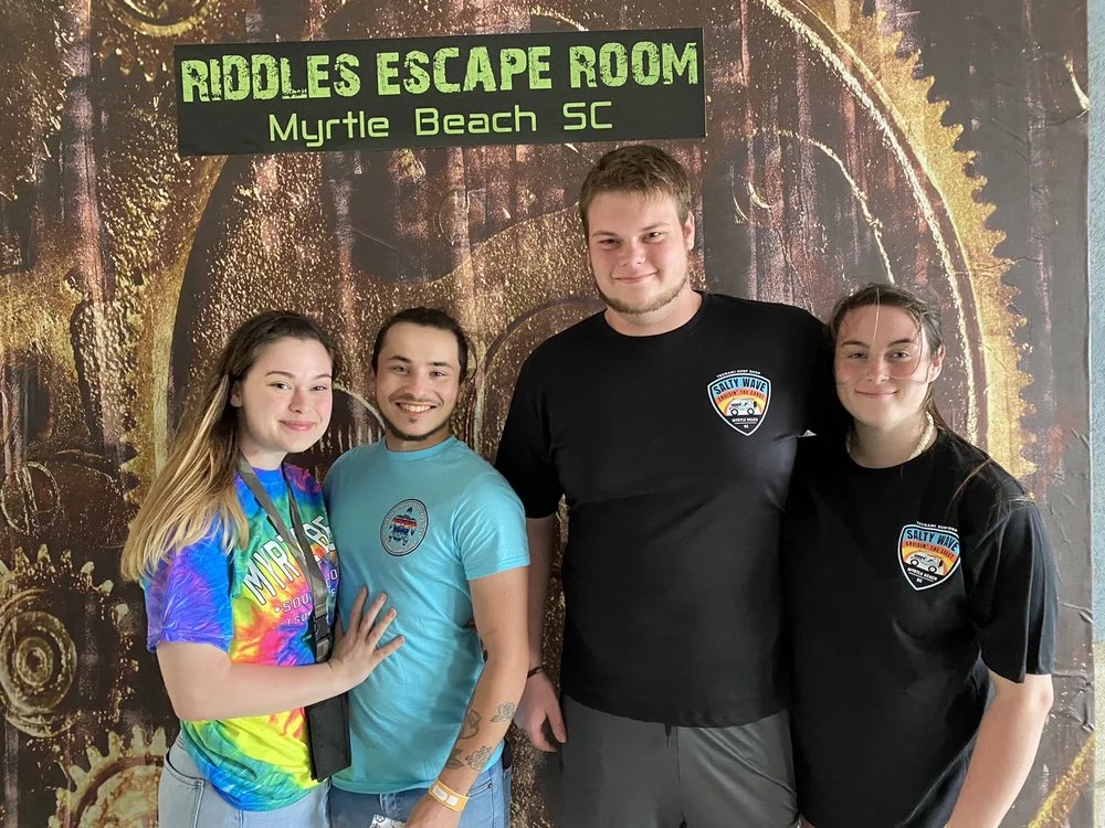 Riddles Escape Room image