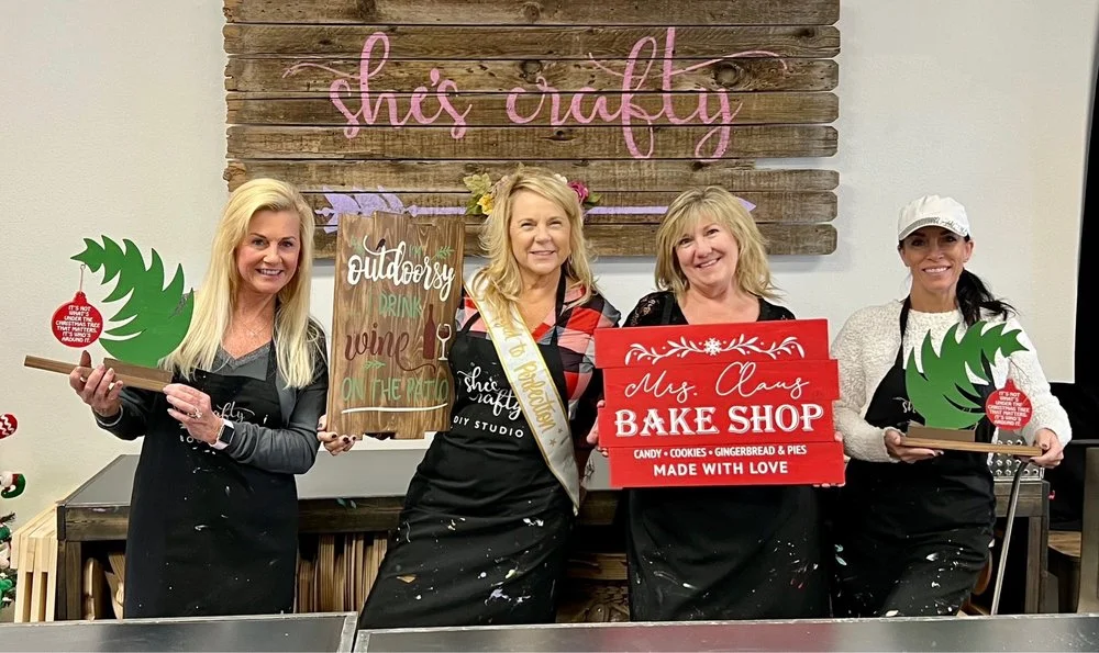 She’s Crafty logo