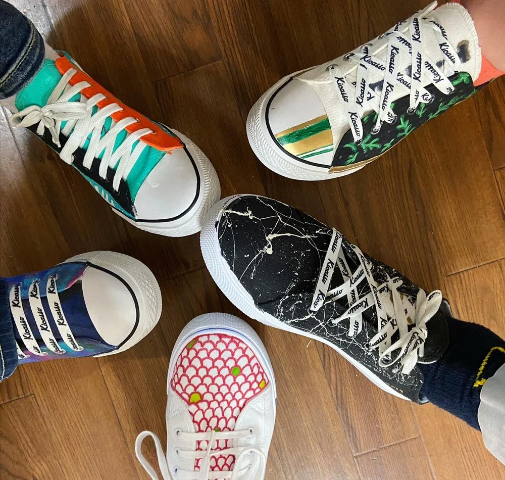 Kicasso Sneaker Art Bar image