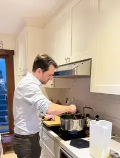 Harvard Cookin' Girl