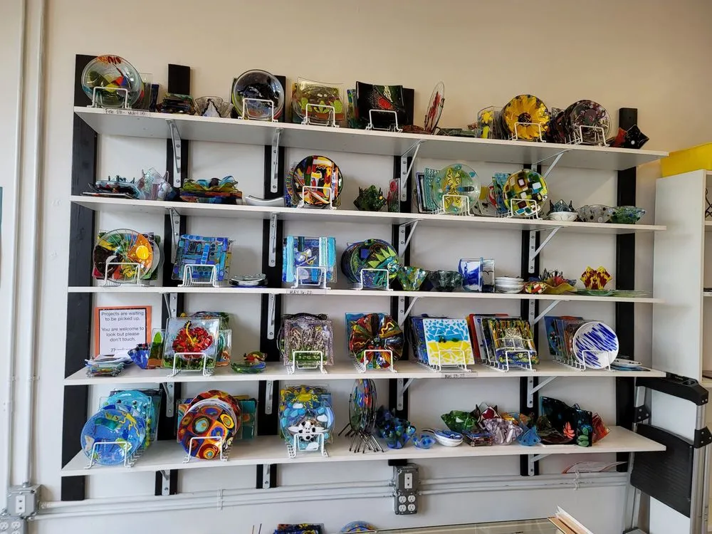 MoltenWorks Glass Studio image