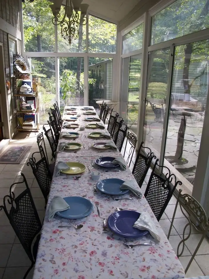 Cest Si Bon Cooking School image