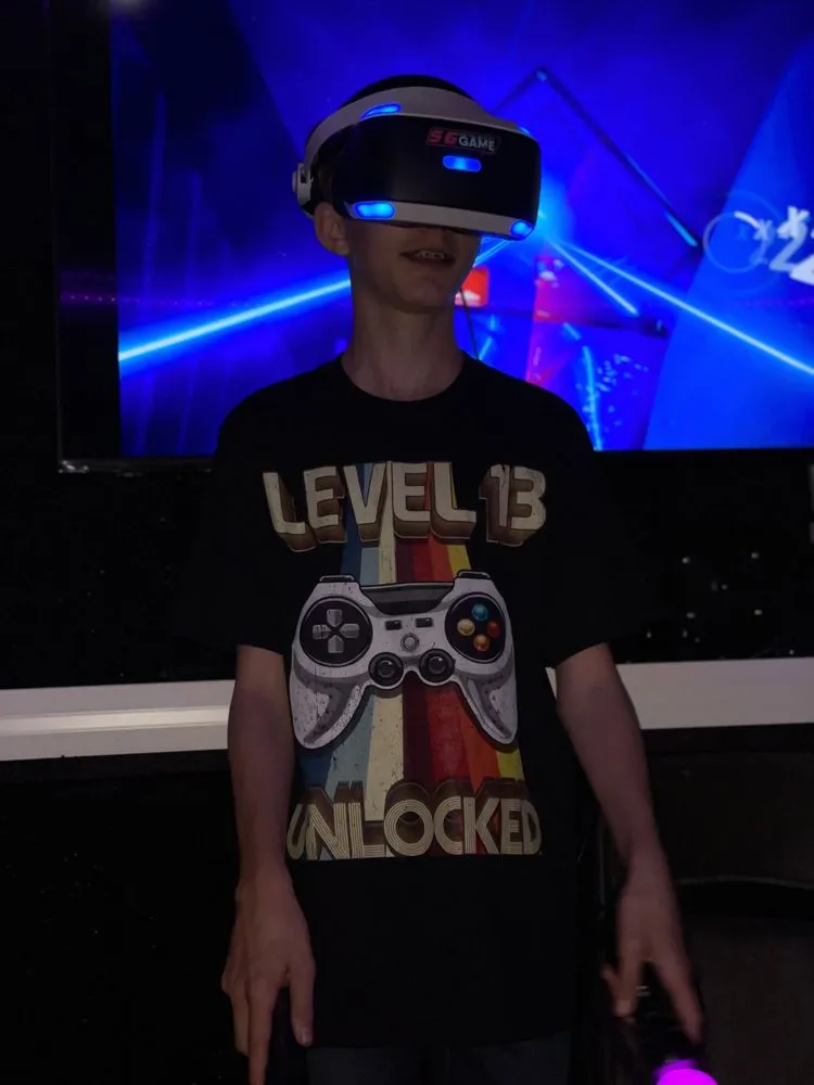 916 Virtual Reality Game Truck image