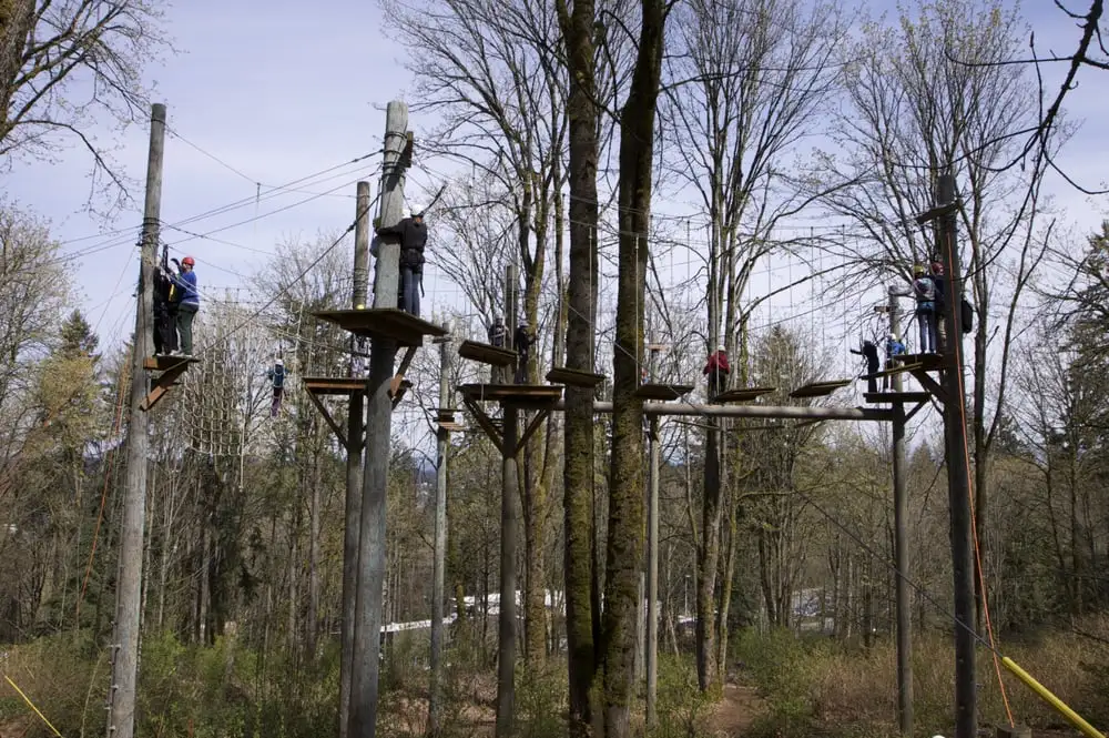 The Bellevue Challenge Course logo