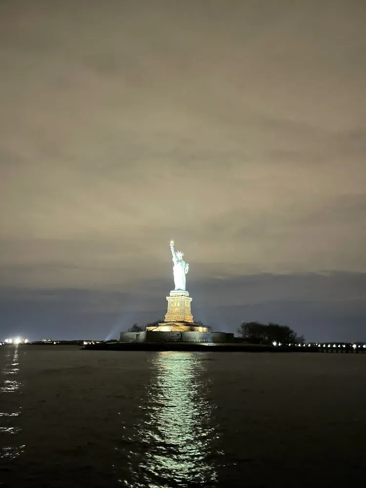Bateaux New York image
