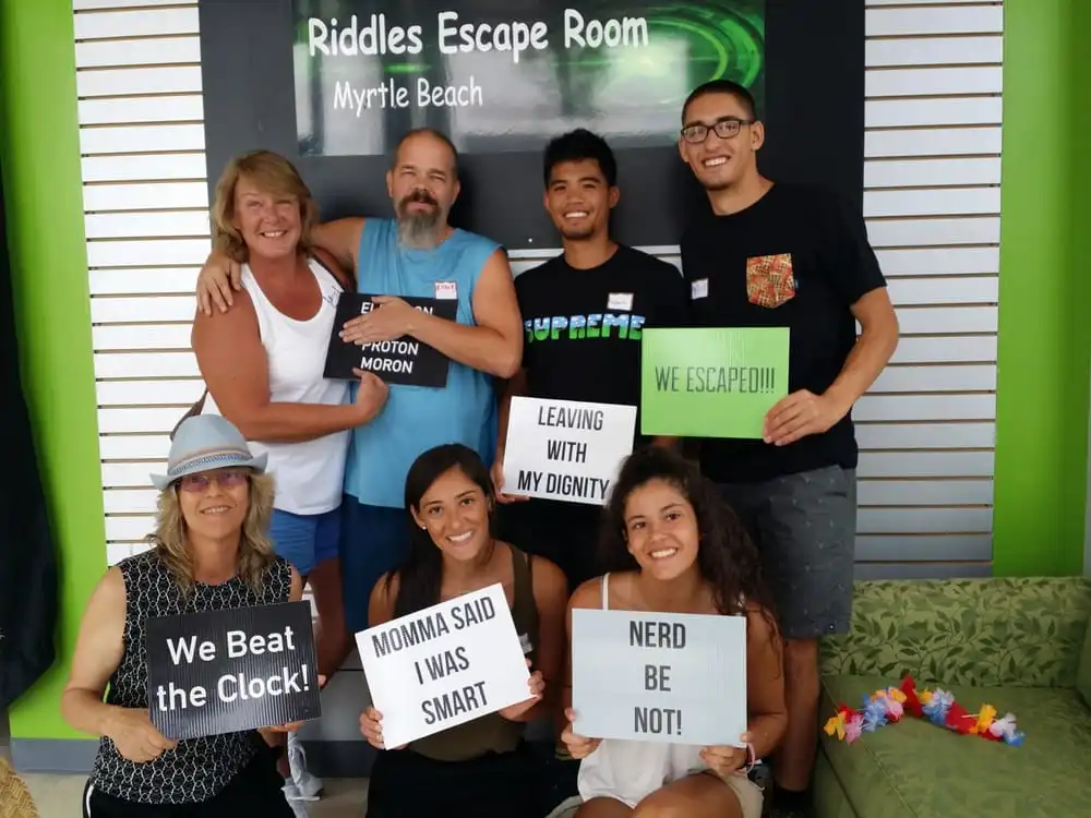 Riddles Escape Room image