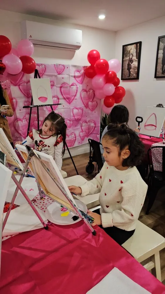 A Splash Of Color Painting Parties Orange County Paint & Sip logo