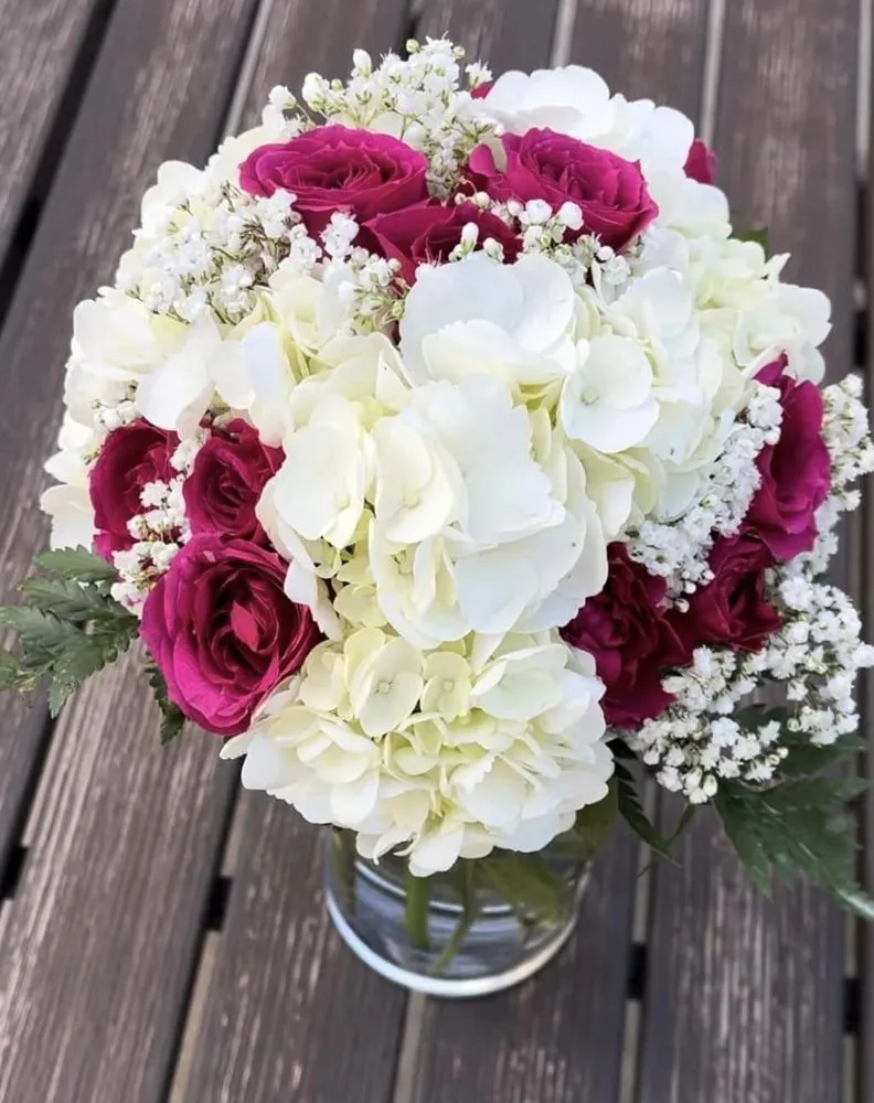 Oregon Floral and Crafts logo