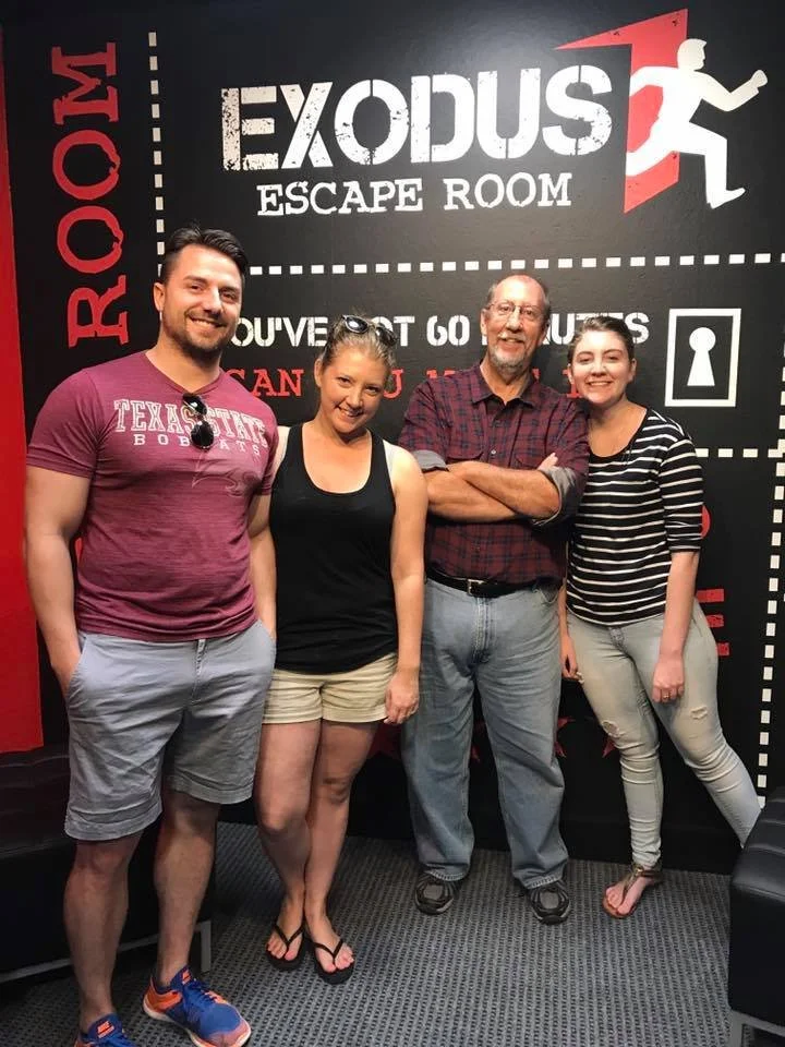 Escape Room 831 Wave image
