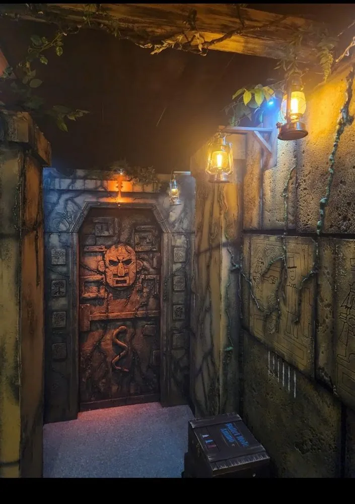 Escape Artists image