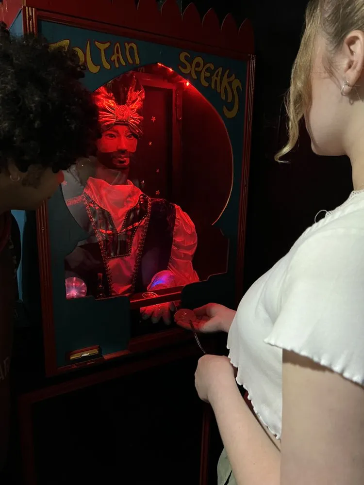 Magic Escape Rooms image