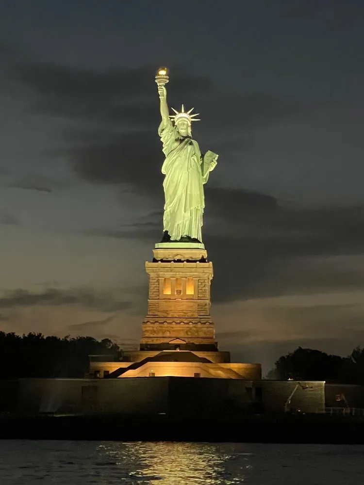 Bateaux New York image