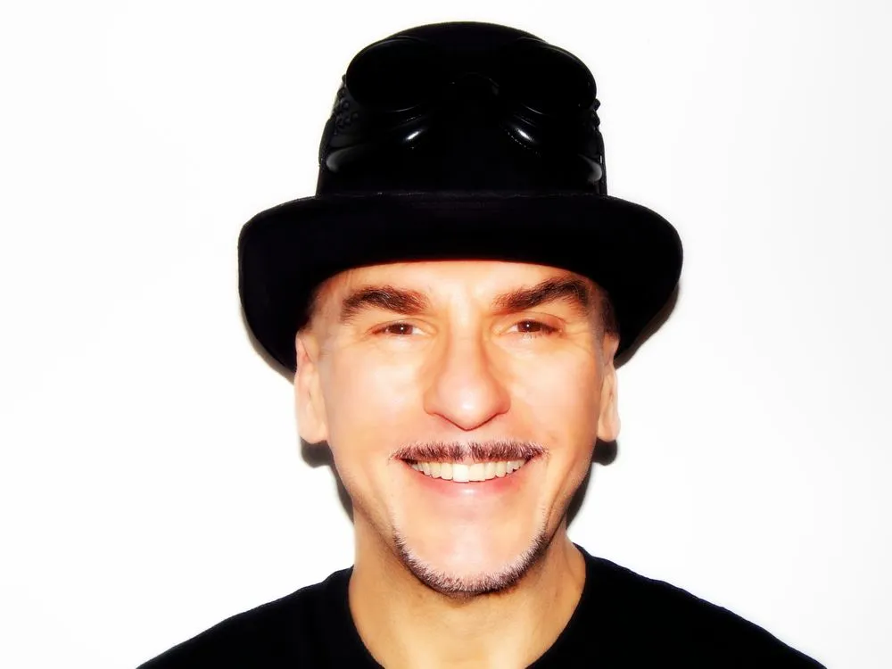 JULIUS MAGIC - Magician image