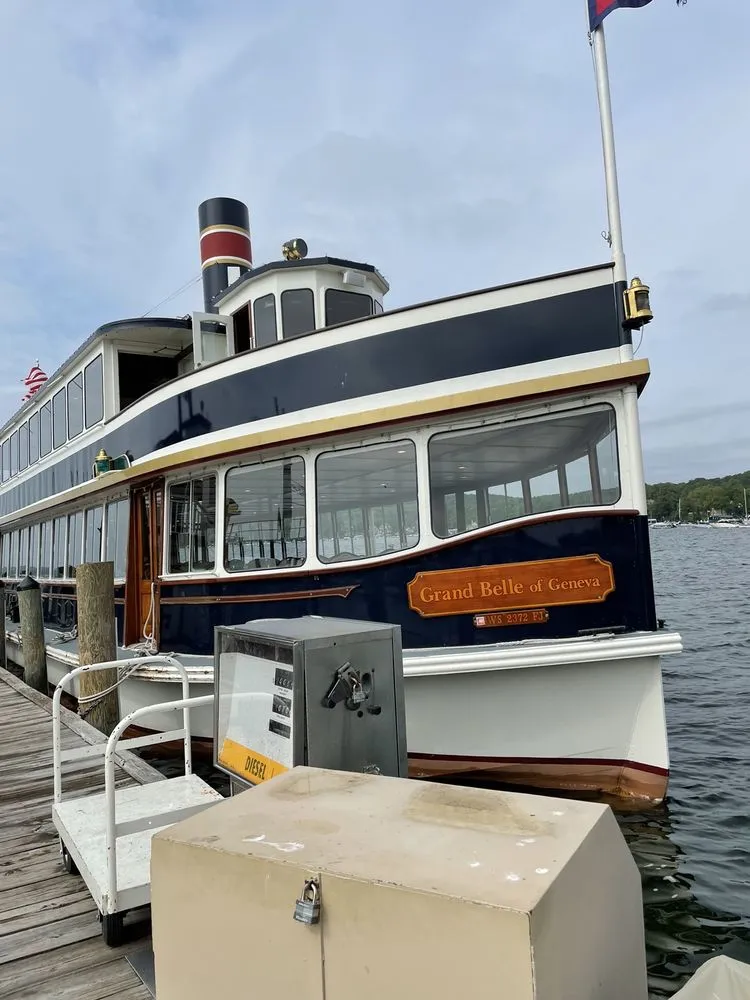 Lake Geneva Cruise Line image