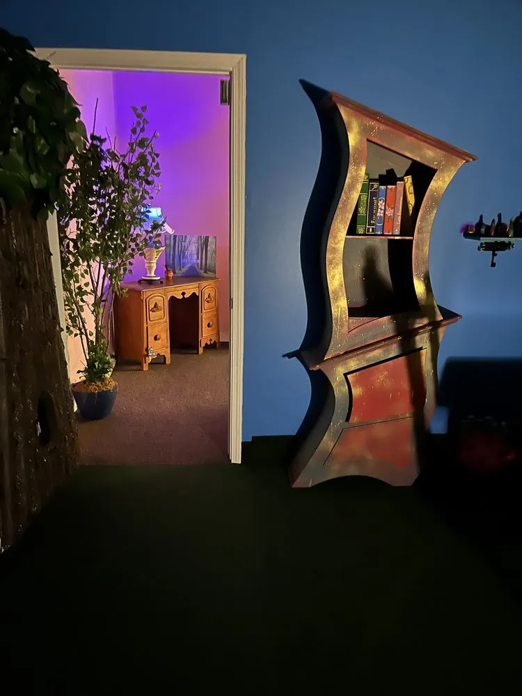 Stealth Escape Rooms image