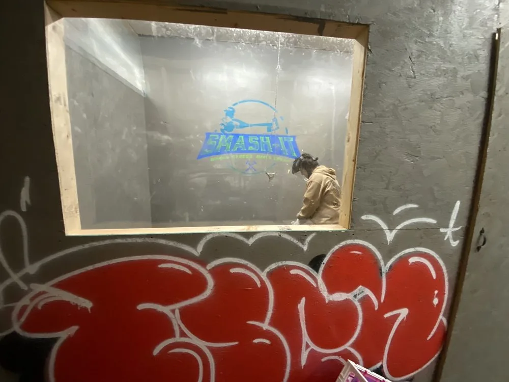 Smash it Rage Rooms image