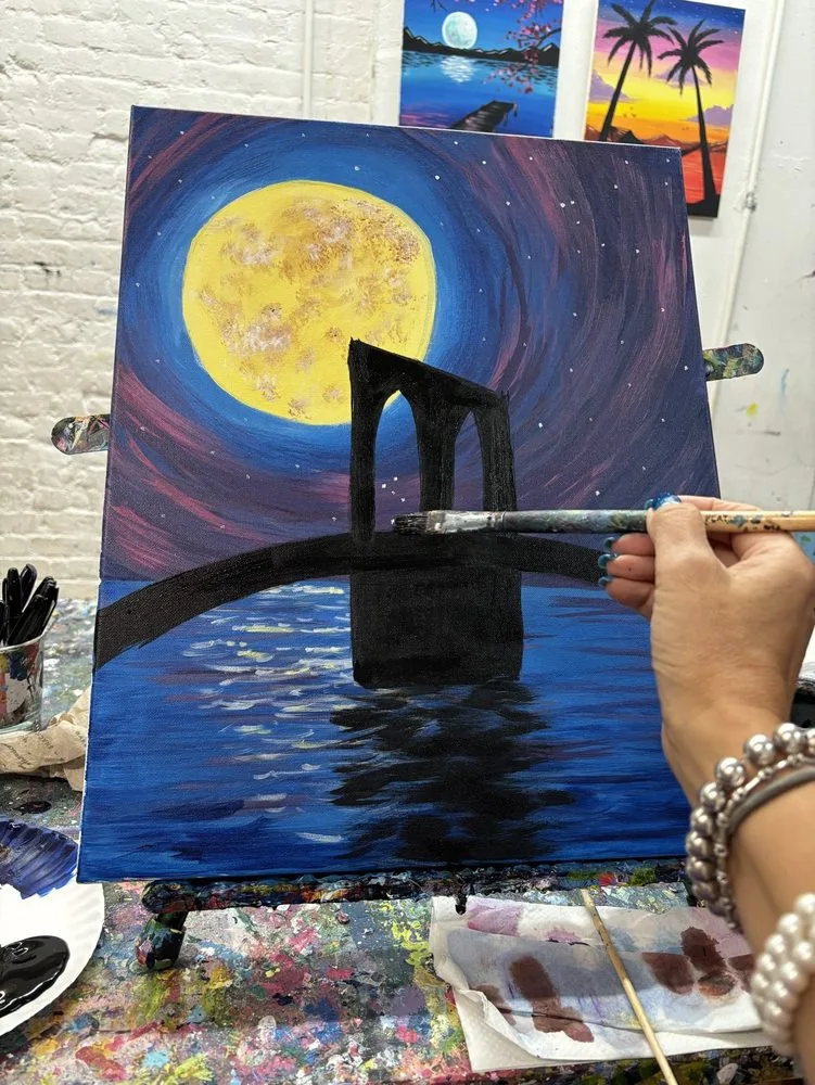 Painting Lounge image