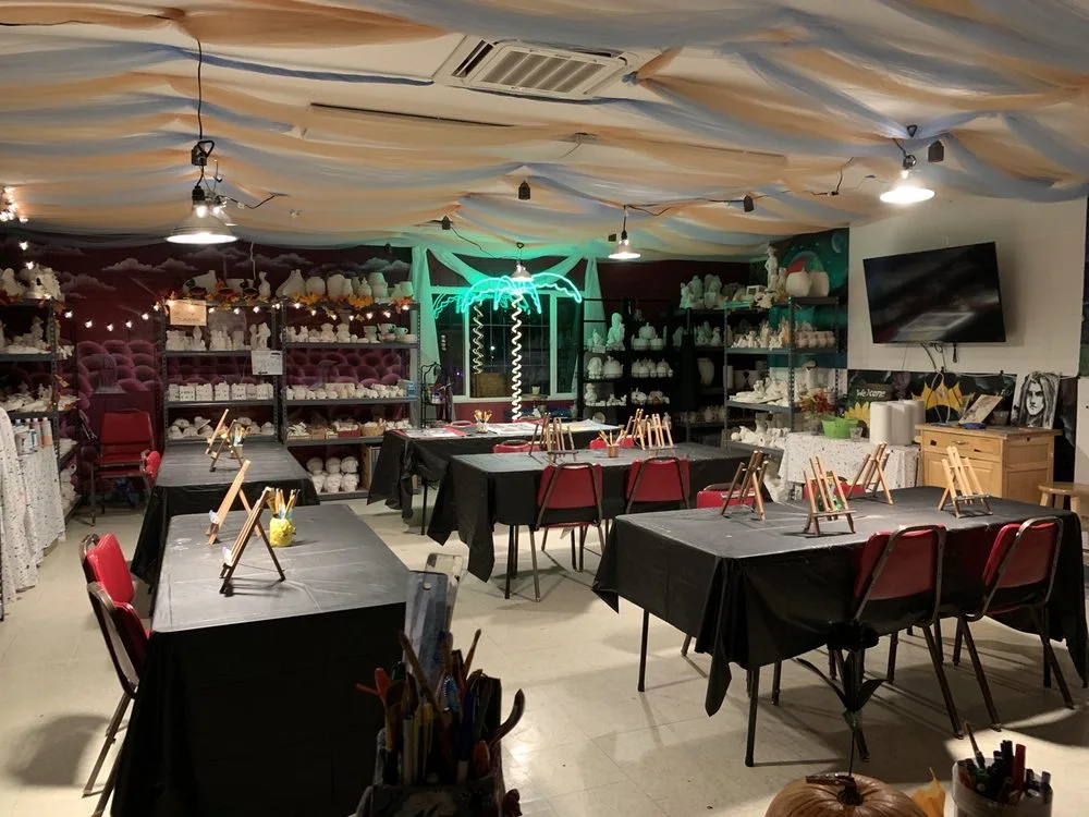 Artistas Diy Paint and Craft Studio Fernley logo