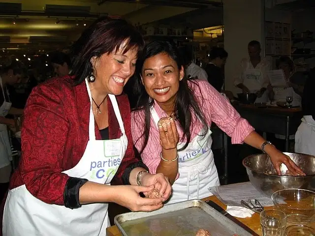 Parties That Cook image