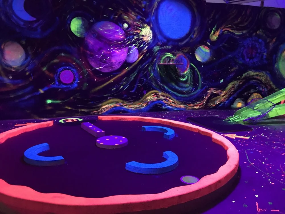 Extreme Mini Golf logo