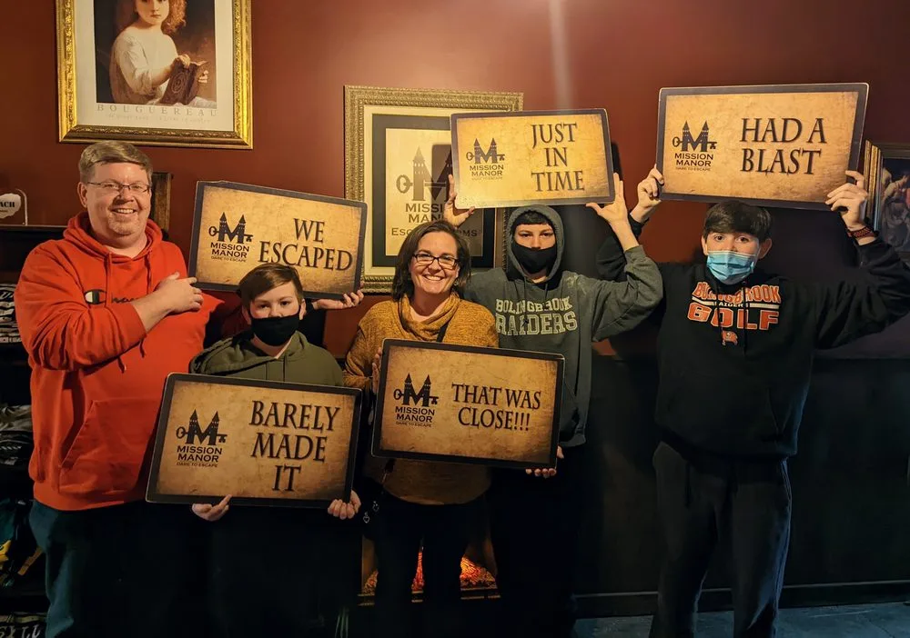 Mission Manor Escape Rooms logo