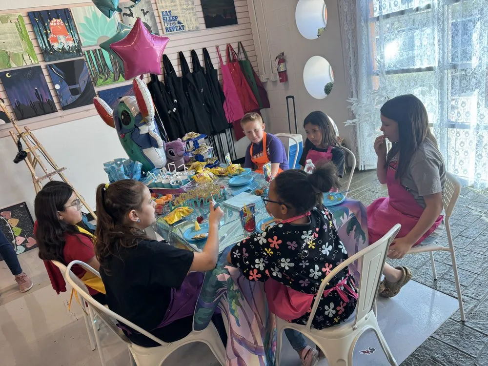 She Cave Company image