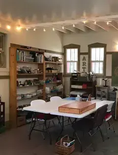 The Center for Creative Renewal: Art Therapy