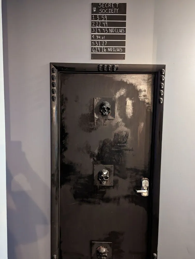 Escape Artists image
