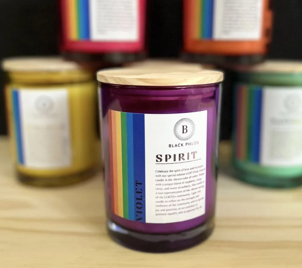 Black Phlox Candle image