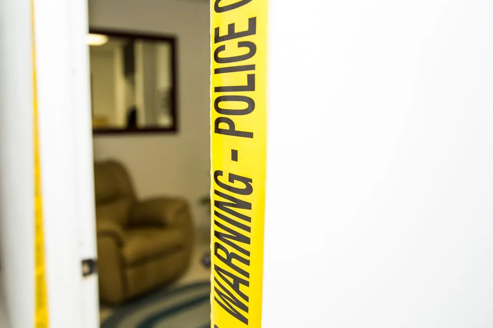 UNRAVELED Escape Room logo