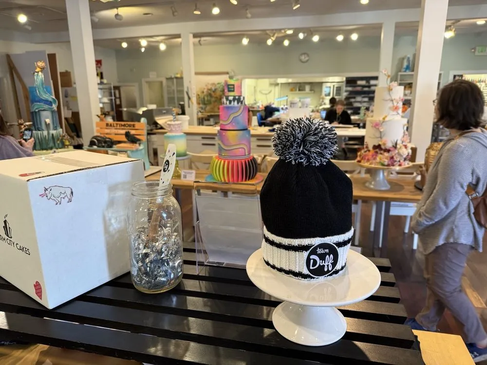 Charm City Cakes image