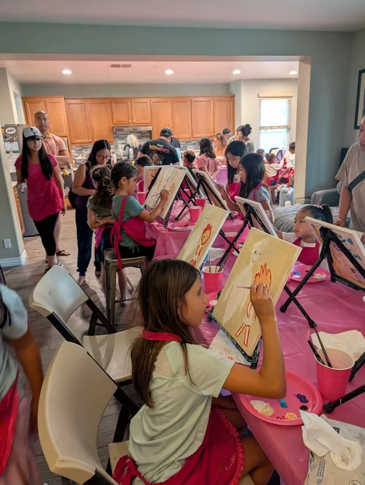 Queen of Arts Paint Parties image