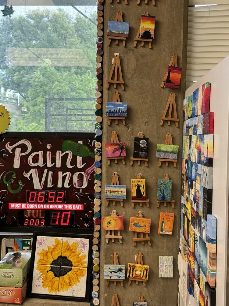 Paint and Vino image