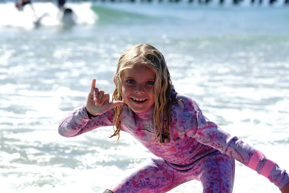 Endless Sun Surf School logo