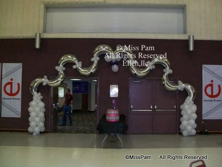 Miss Pam's Body Art & Balloons image