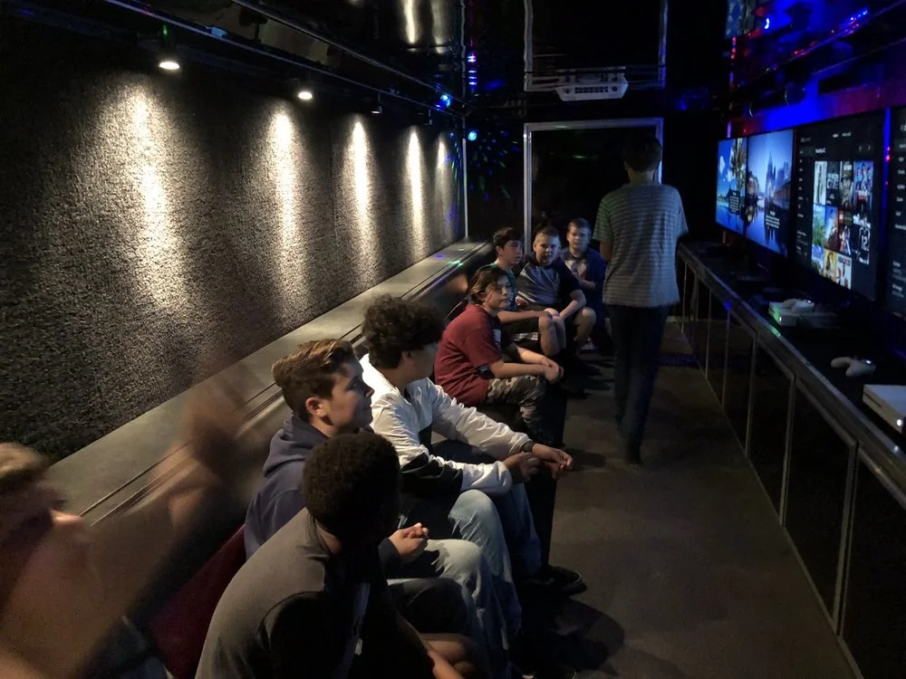 1-Up Game Truck image