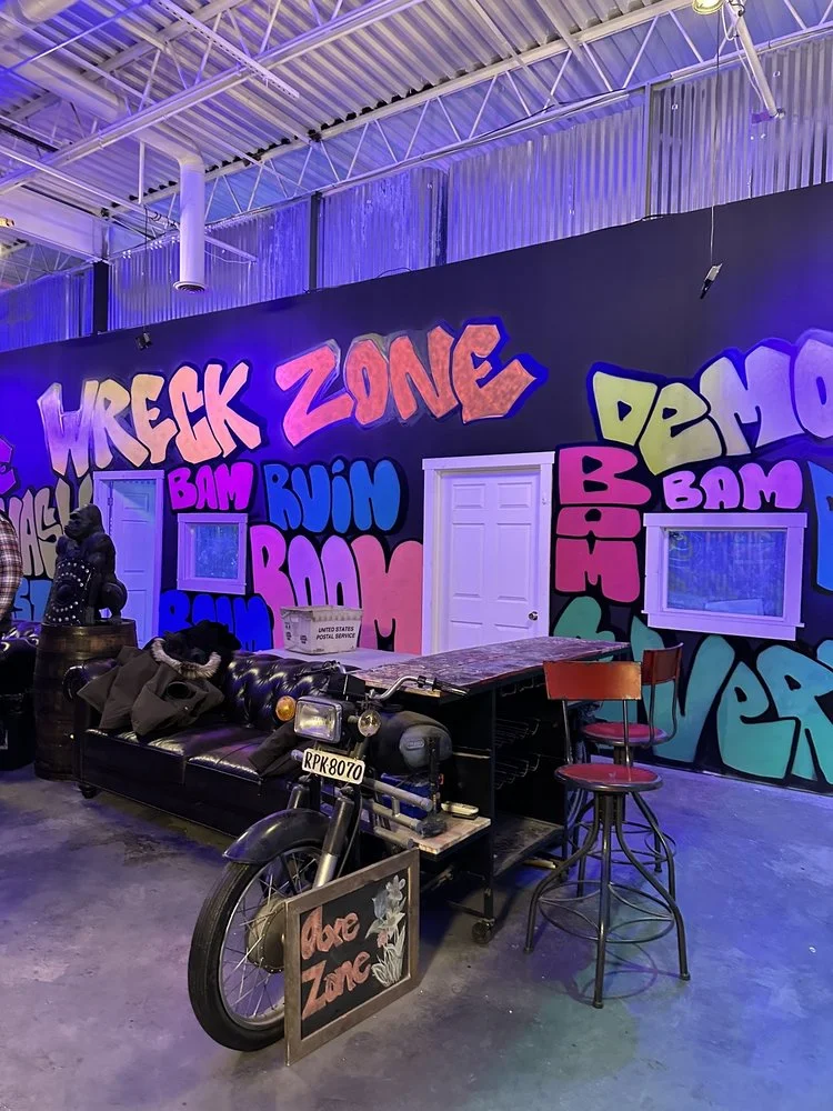 AxeZone - Axe Throwing Lounge, Naperville logo